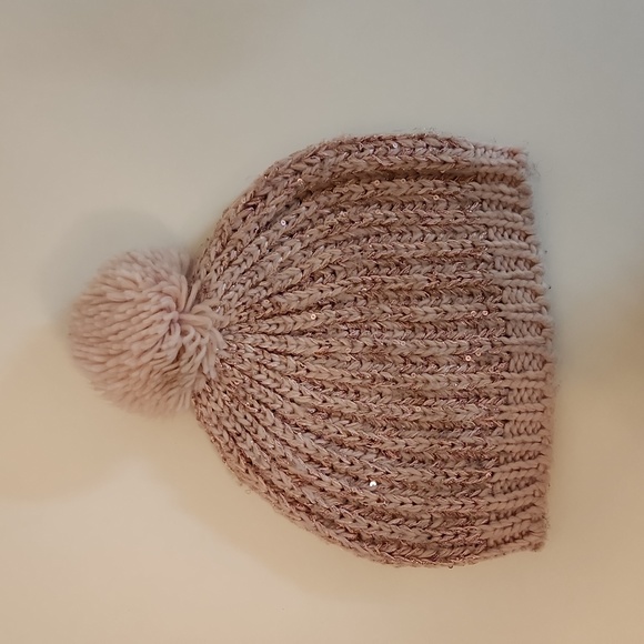 🩷 Pink beannie / Hat / Tuque - Picture 1 of 5